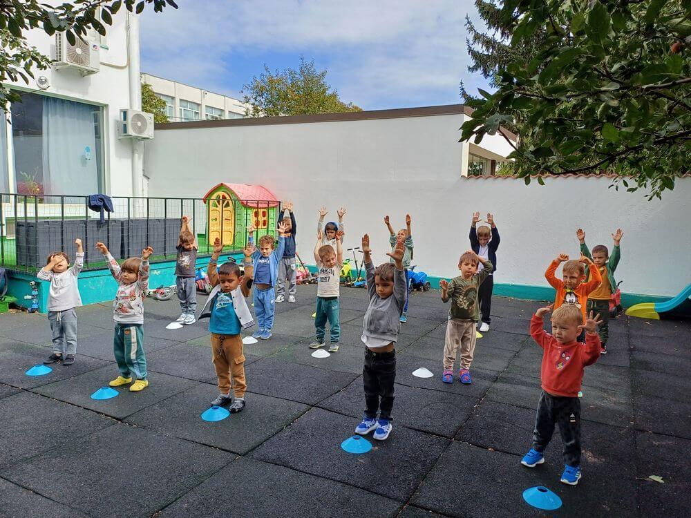 Opțional karate grădinița Arons, Str. Luminoasă Nr. 8, Sector 4, București