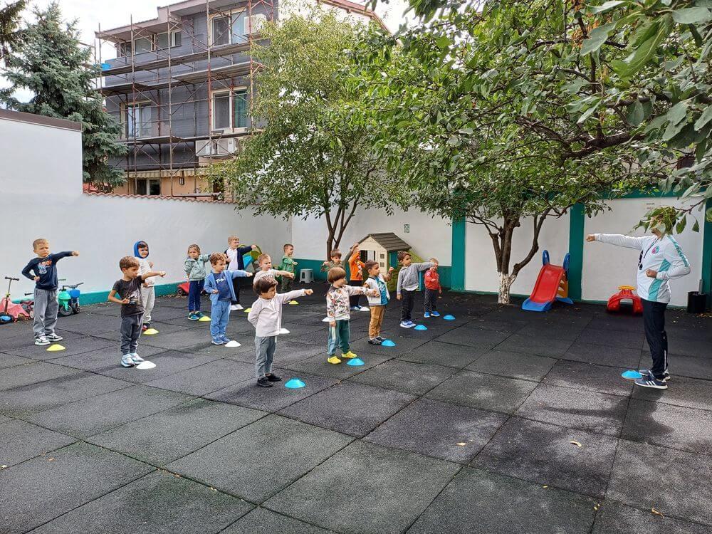 Opțional karate grădinița Arons, Str. Luminoasă Nr. 8, Sector 4, București