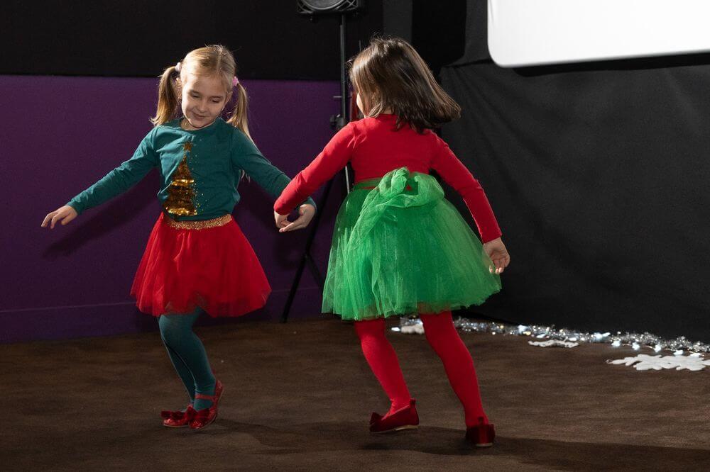 Opțional dans grădinița Arons, Str. Luminoasă Nr. 8, Sector 4, București 