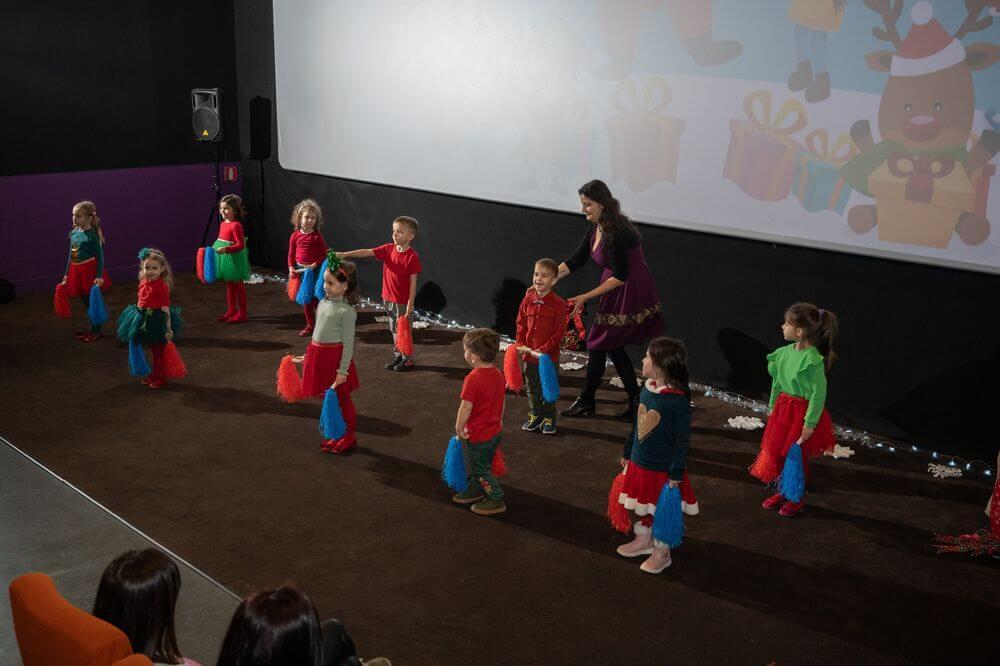 Opțional dans grădinița Arons, Str. Luminoasă Nr. 8, Sector 4, București 