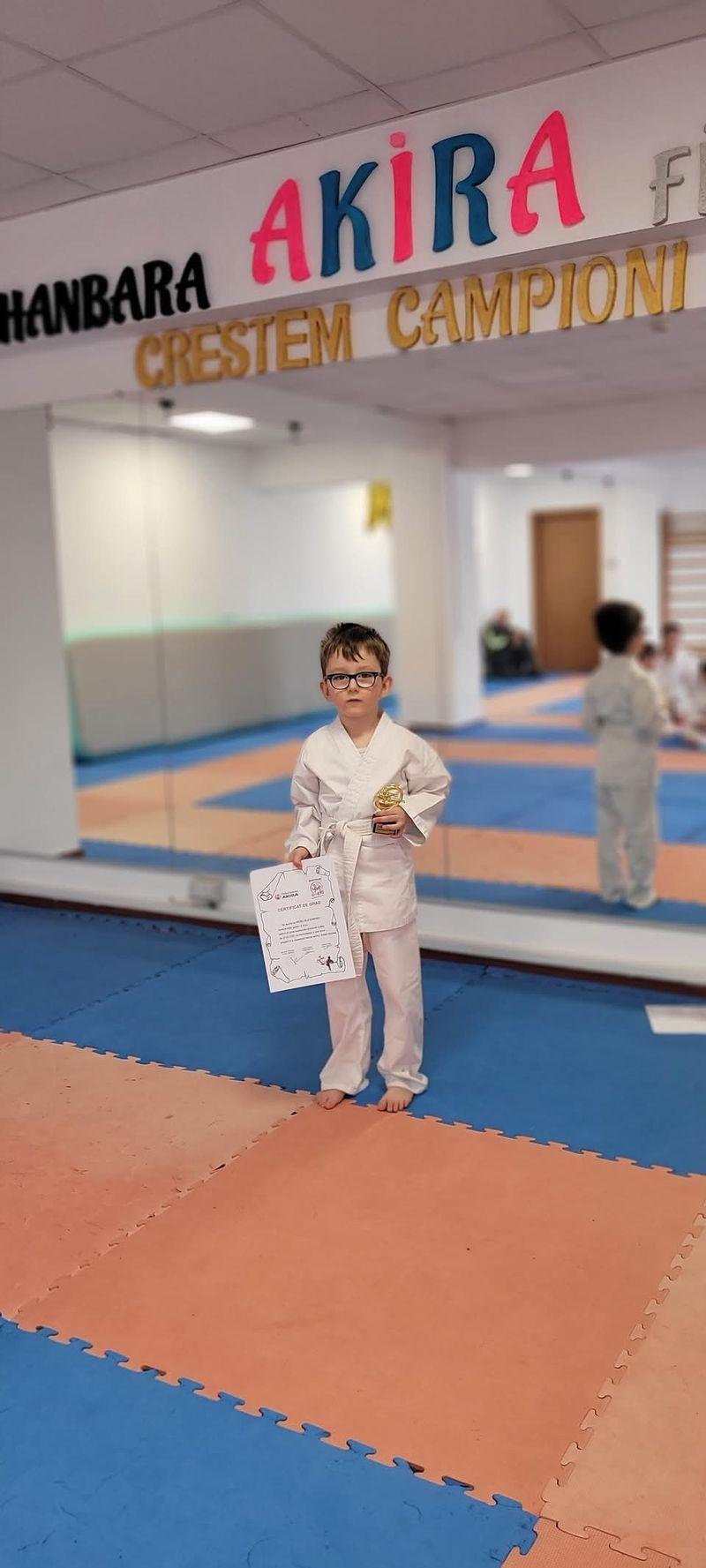 Opțional karate grădinița Arons, Str. Luminoasă Nr. 8, Sector 4, București 